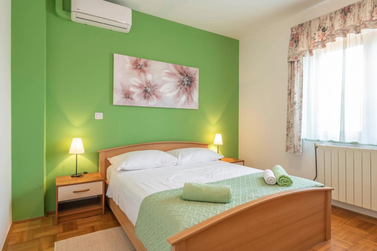 Kaštelir Villa Margerita With Private Pool, Yard And Parking מראה חיצוני תמונה