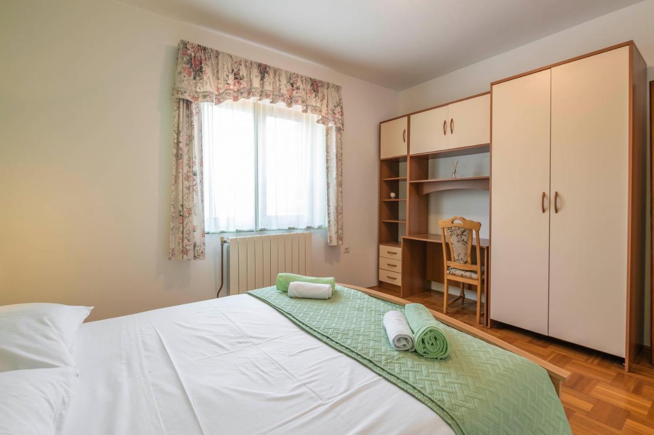 Kaštelir Villa Margerita With Private Pool, Yard And Parking מראה חיצוני תמונה