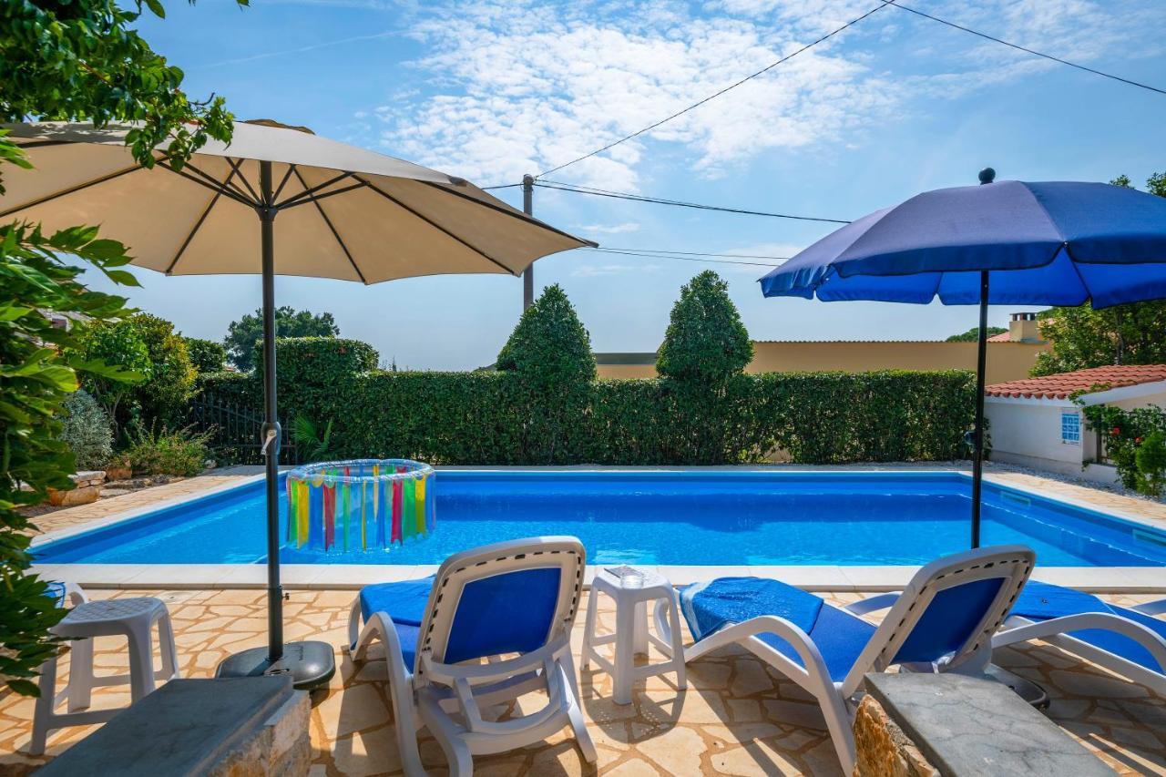 Kaštelir Villa Margerita With Private Pool, Yard And Parking מראה חיצוני תמונה