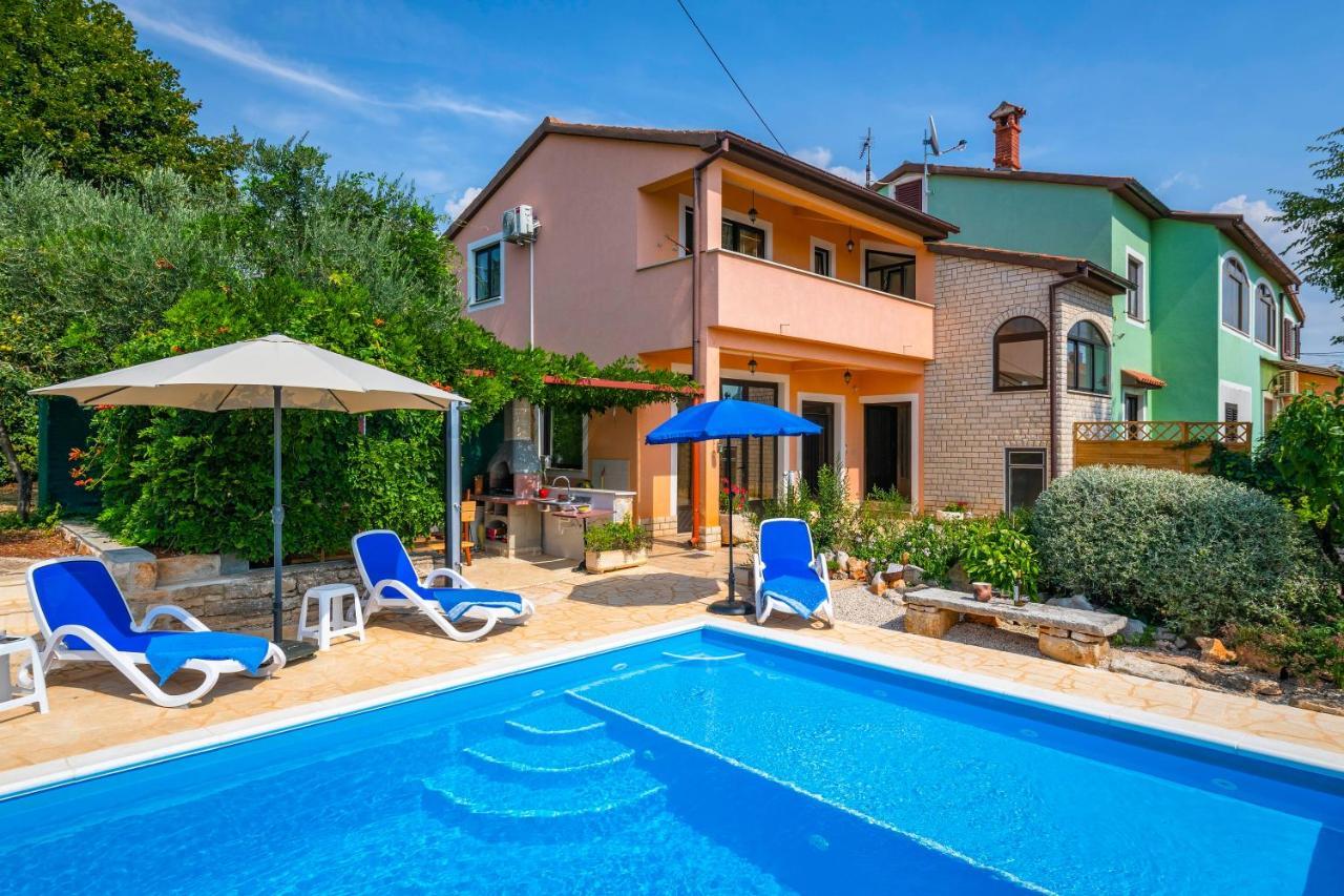Kaštelir Villa Margerita With Private Pool, Yard And Parking מראה חיצוני תמונה